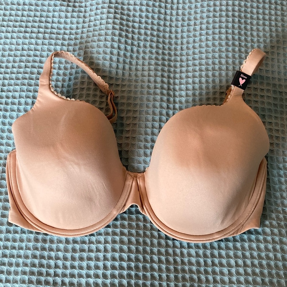 Brand New Victoria’s Secret Tan Body  by Victoria Bra - Size 32DDD
